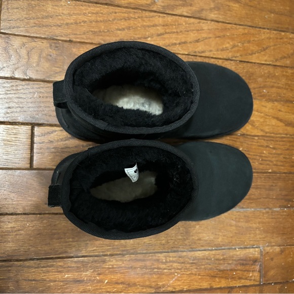 UGG Classic Mini II Boot - Picture 5 of 8